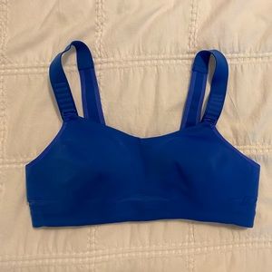 Lulu lemon sports bra